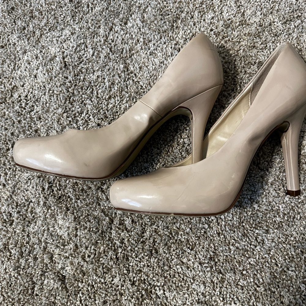 XAPPEAL nude heels
